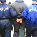 شرطة سيدي بلعباس تحجز أكثر من 500 قرص مهلوس وتوقف مروجيها.